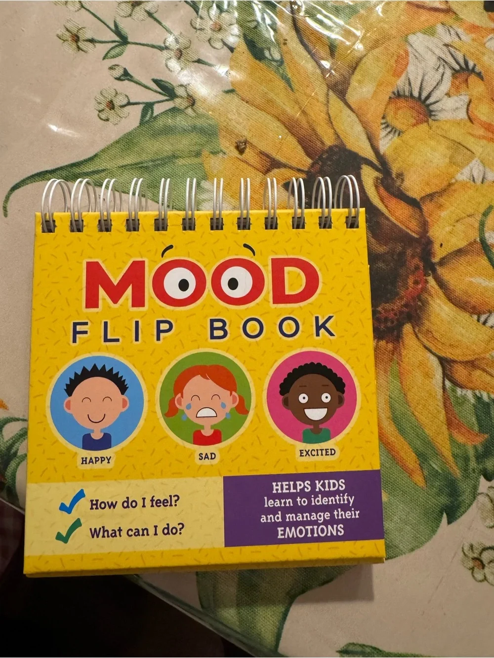 Mood Flip Book for Kids - Yellow, teaching resource